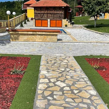 Apartmán Domacinstvo Ilici ,gunjaci *