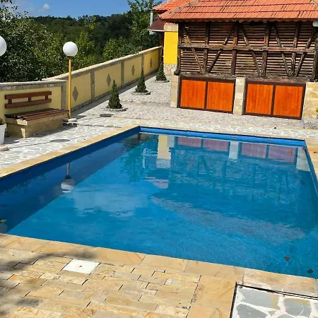 Domacinstvo Ilici ,gunjaci * Valjevo